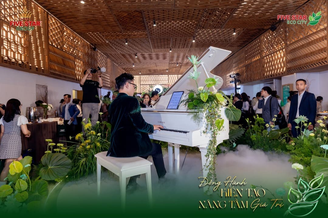 Tiến độ thực tế tại Five Star Eco City phân khu The Royal